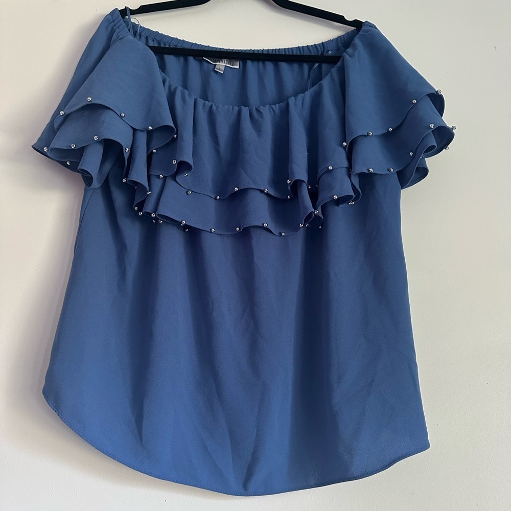 Large Jennifer Lopez Blue Ruffled Off-Shoulder Blouse - Picture 2 of 7